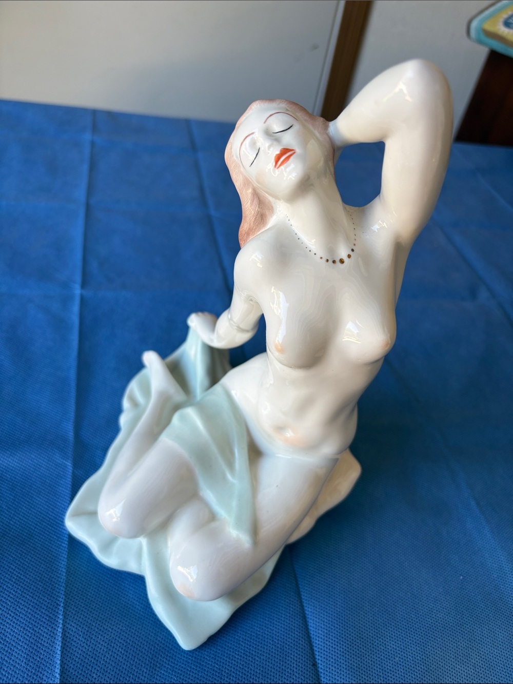 Herend Hungary hand painted porcelain figurine vintage